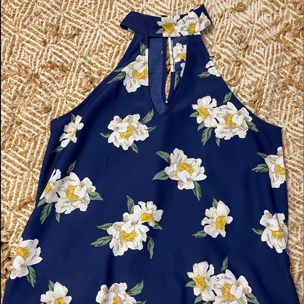 Blue flowered top